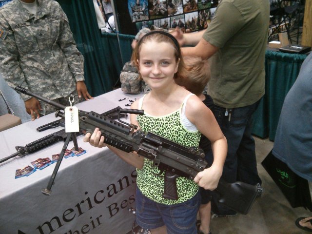 minifaed machine gun style