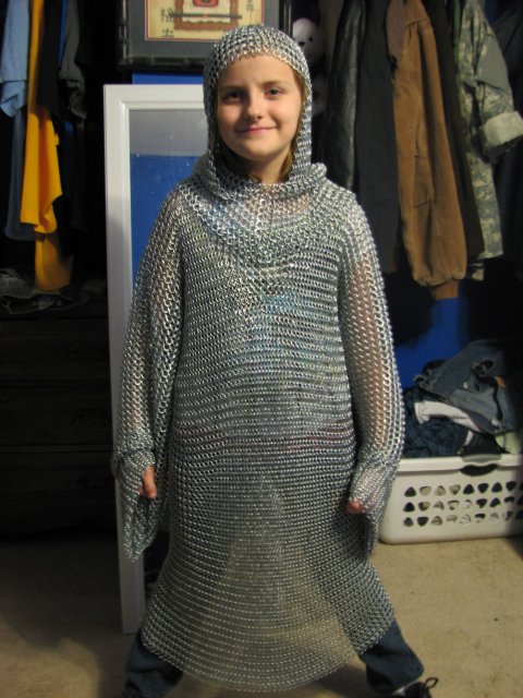 minifaed wearin my chainmail