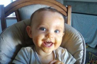 Kenric right after dinner:  Right after dinner, he was kinda hungry :)